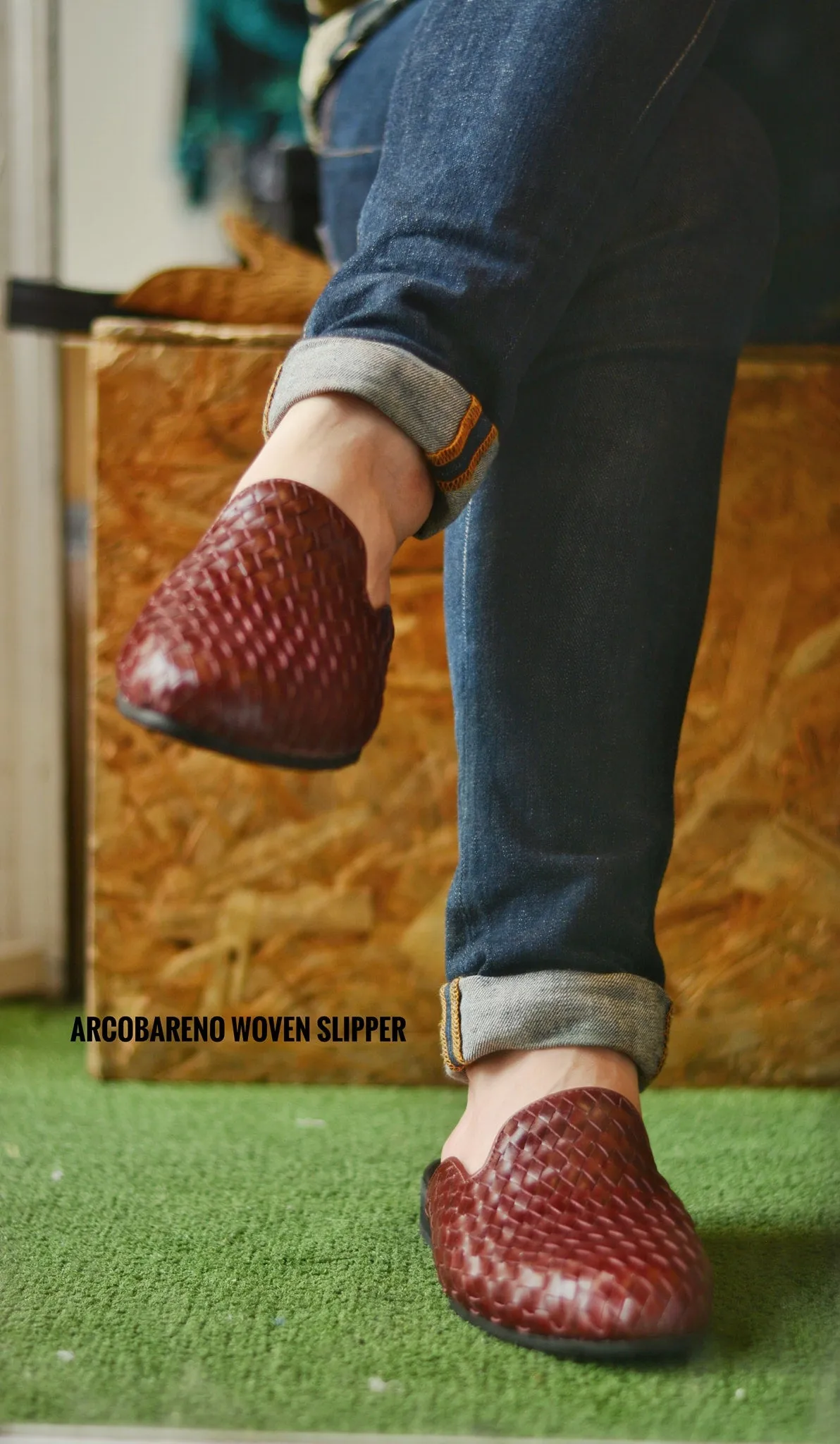 701-3 Woven Slipper Dark Brown