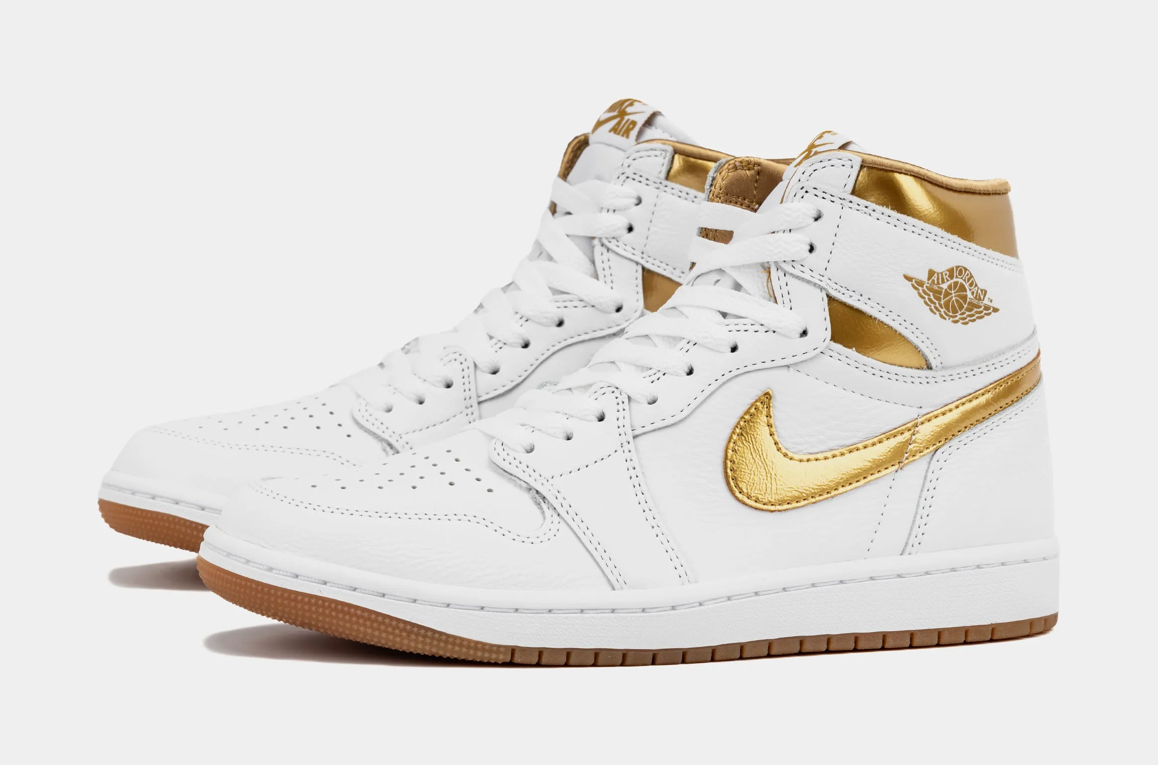 Air Jordan 1 Retro High OG White and Gold Womens Lifestyle Shoes (White/Metallic Gold/Light Brown)