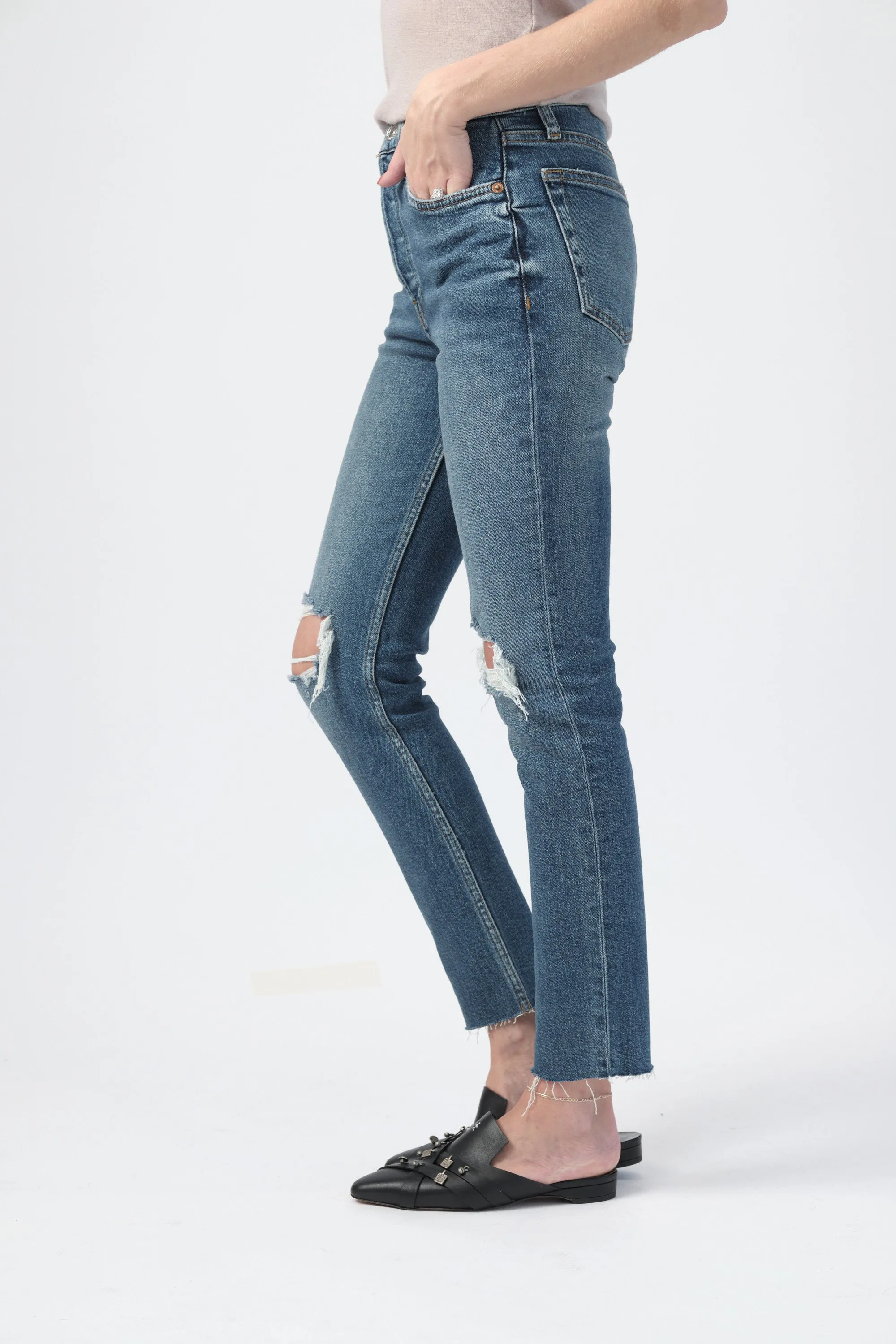 Comfort Stretch High Rise Jean in Dusk Destroy