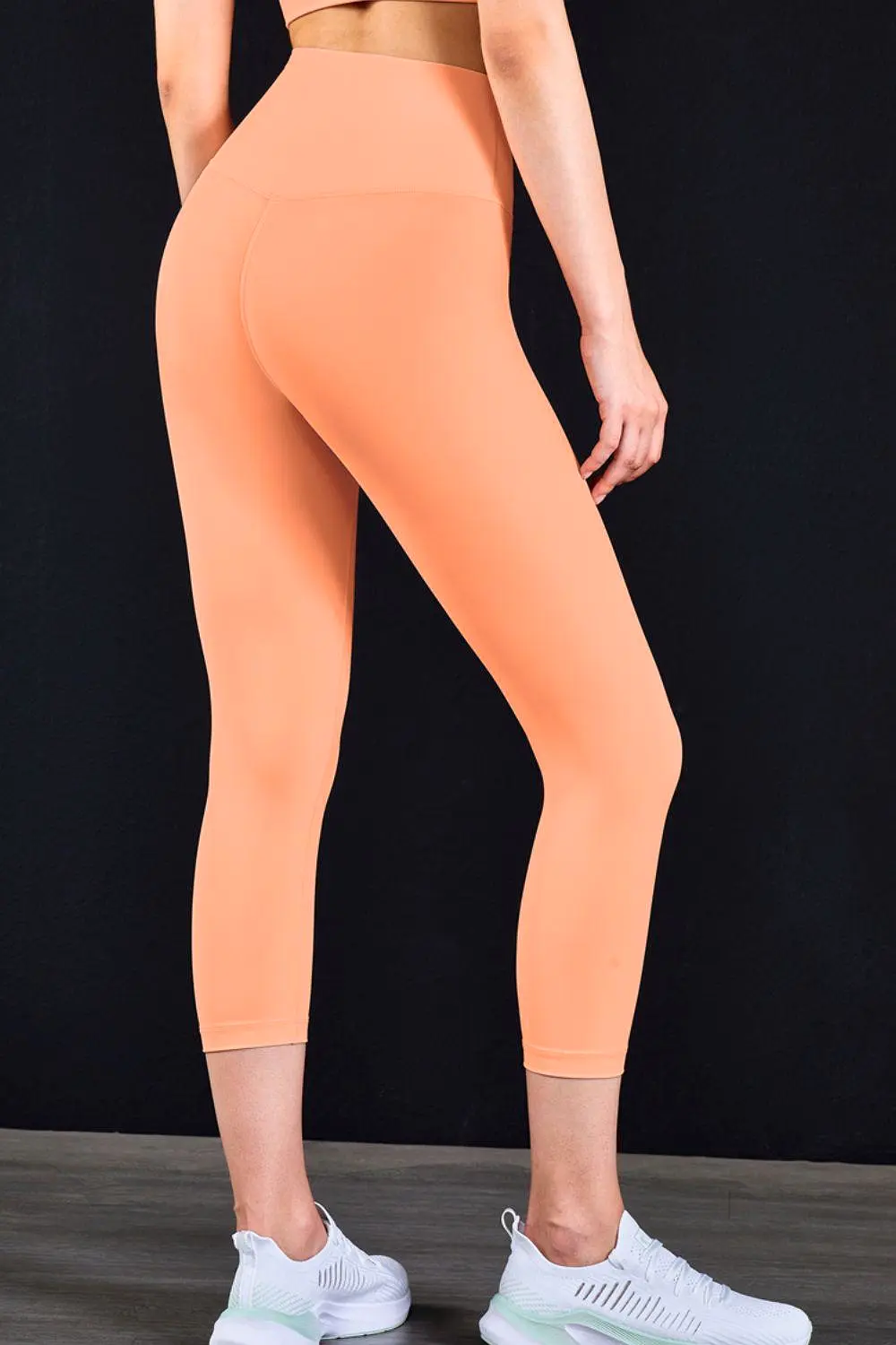 Feel Like Skin Elastic Waistband Cropped Yoga Leggings