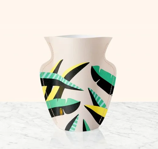 Octaevo, 12 and 7 Paper Vases