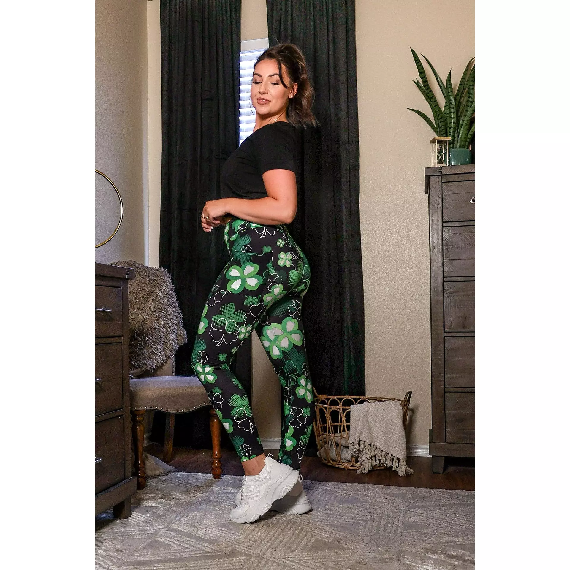 Ready to Ship | St Patricks Day SHAMROCK Leggings