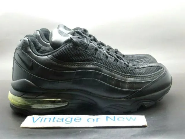 Vtg nike air max '95 triple black leather running shoes 2004 gs 307566-002 sz 6y