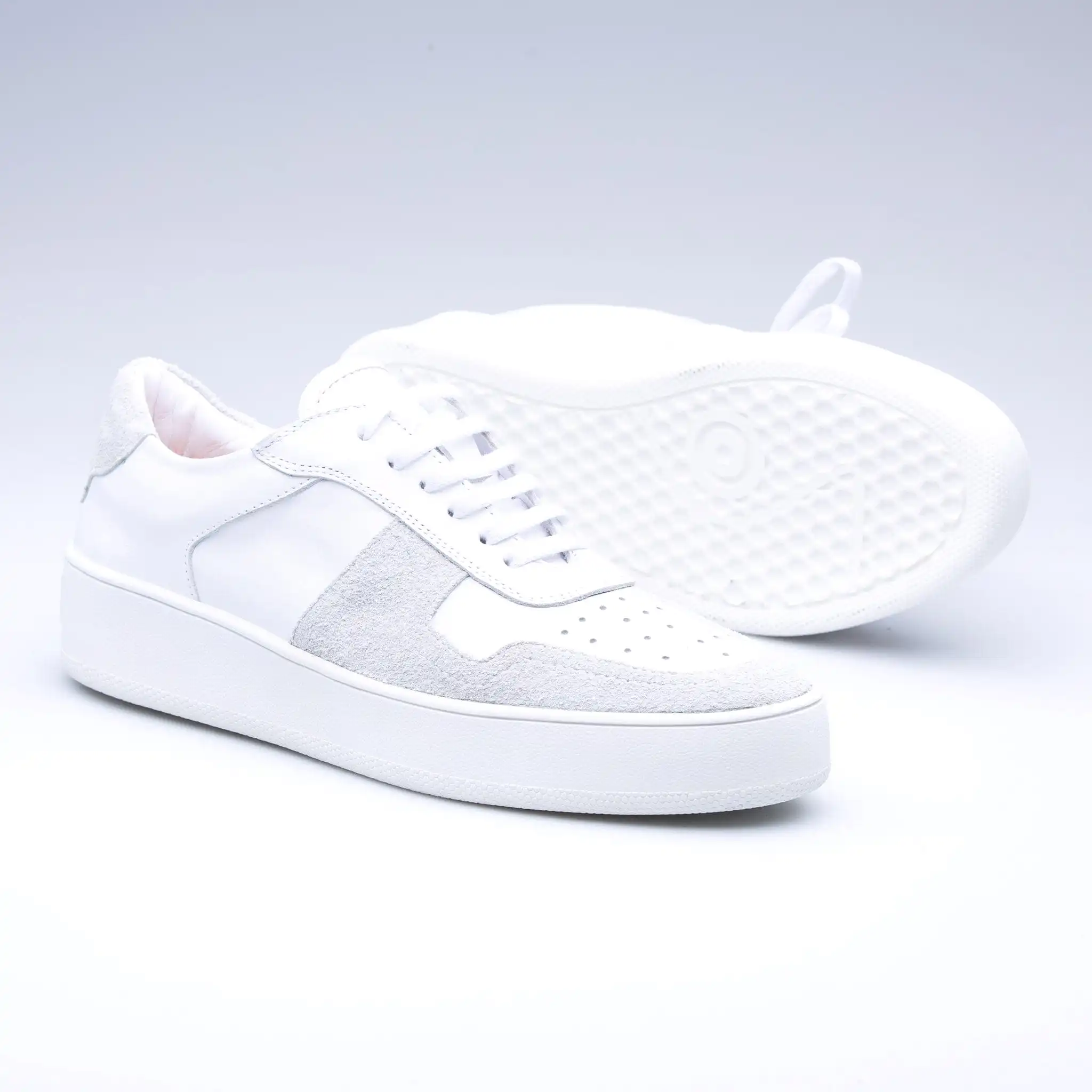 White Faty Casual Shoes