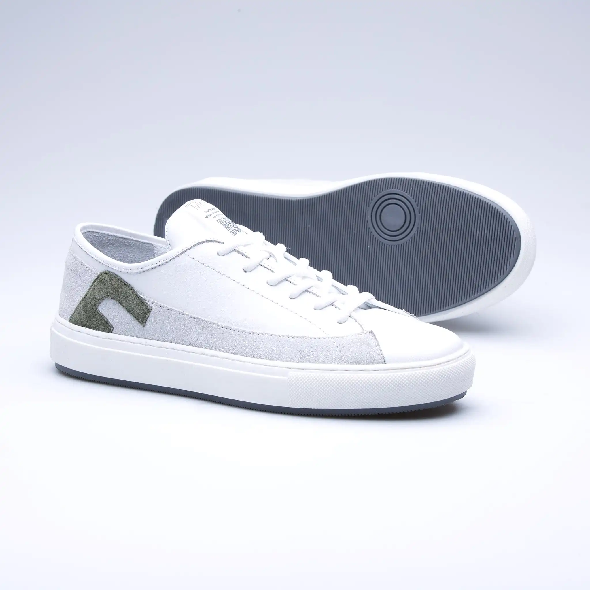 White Gustav Casual Shoes